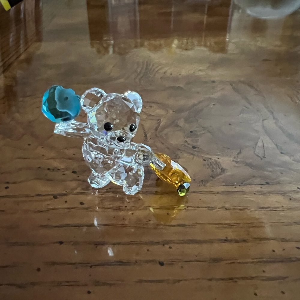 Swarovski Kris Bear ‘Around the World’